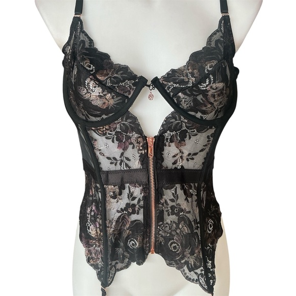 Coquette Black Lacey Zip Up Corset with Attached Garters Lace Up Back XL - Picture 8 of 16